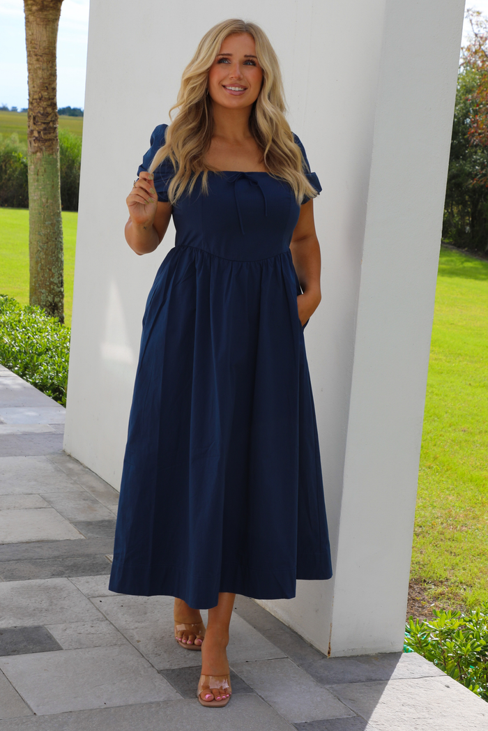 Family Pics Midi Dress: Navy