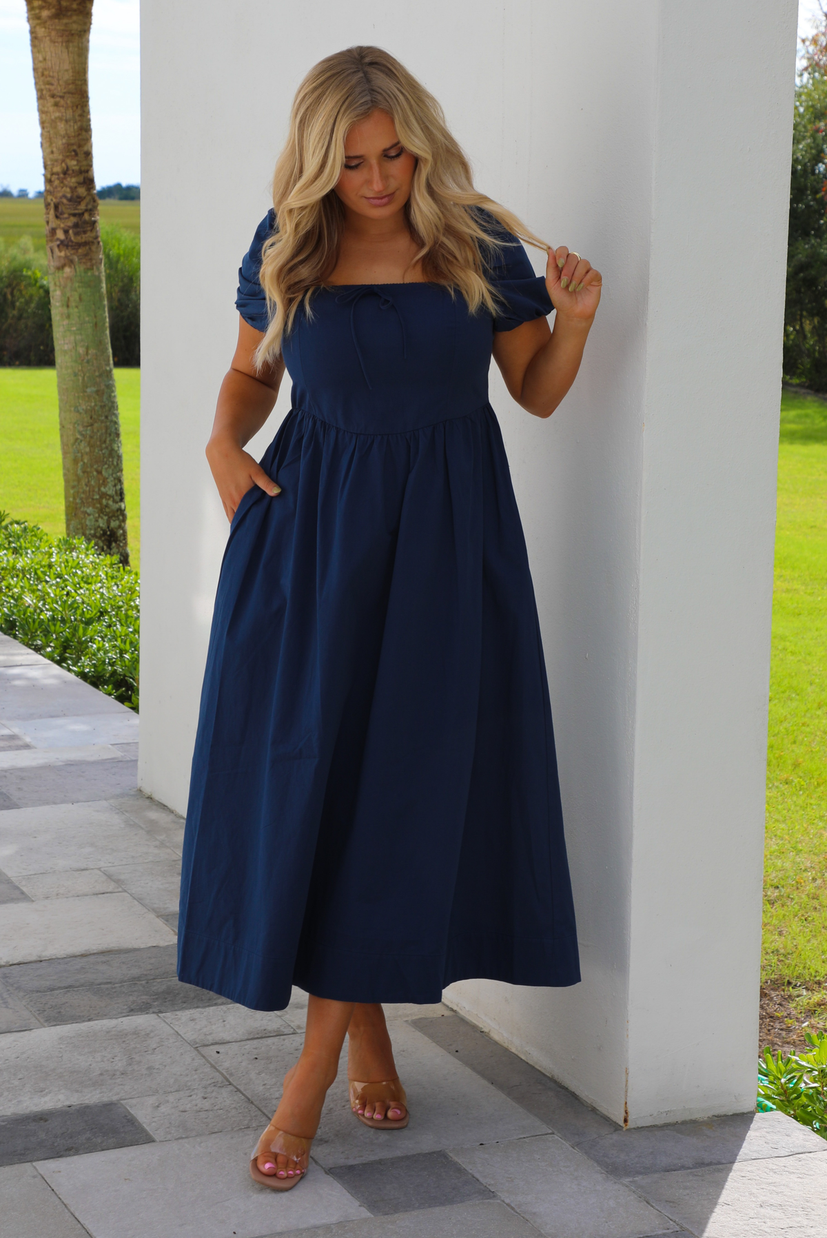 Family Pics Midi Dress: Navy