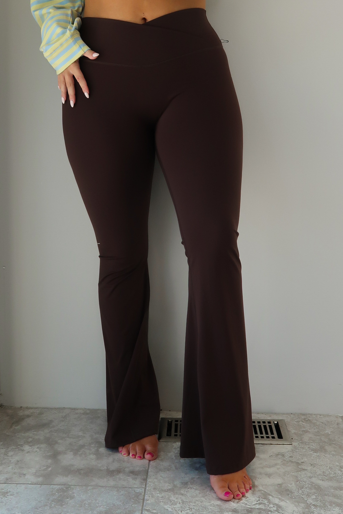 Running Errands Pants: Brown