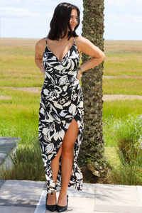 Dance The Night Away Midi Dress: Black/White