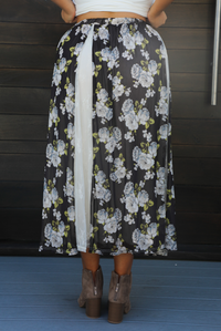 Hay Bale Maxi Skirt: Multi/Floral