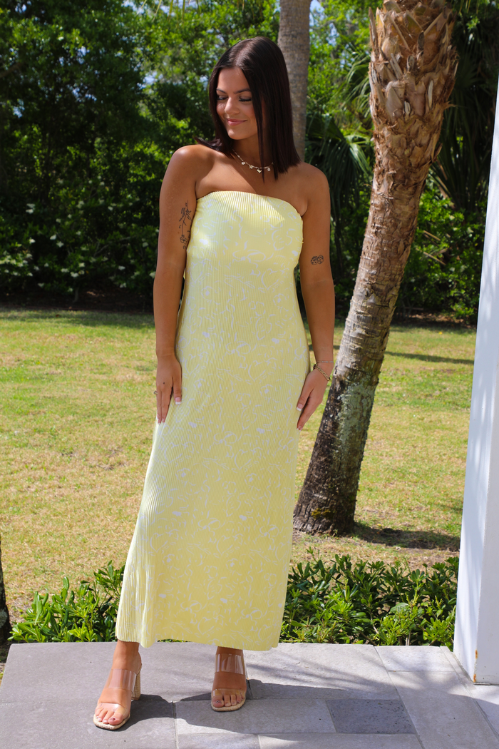 Day In The Sun Maxi Dress: Yellow/White