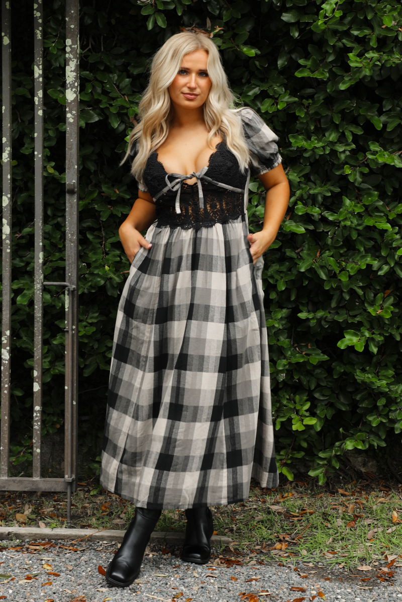 Dawn Maxi Dress: Black/Off-White Plaid