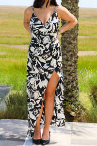 Dance The Night Away Midi Dress: Black/White
