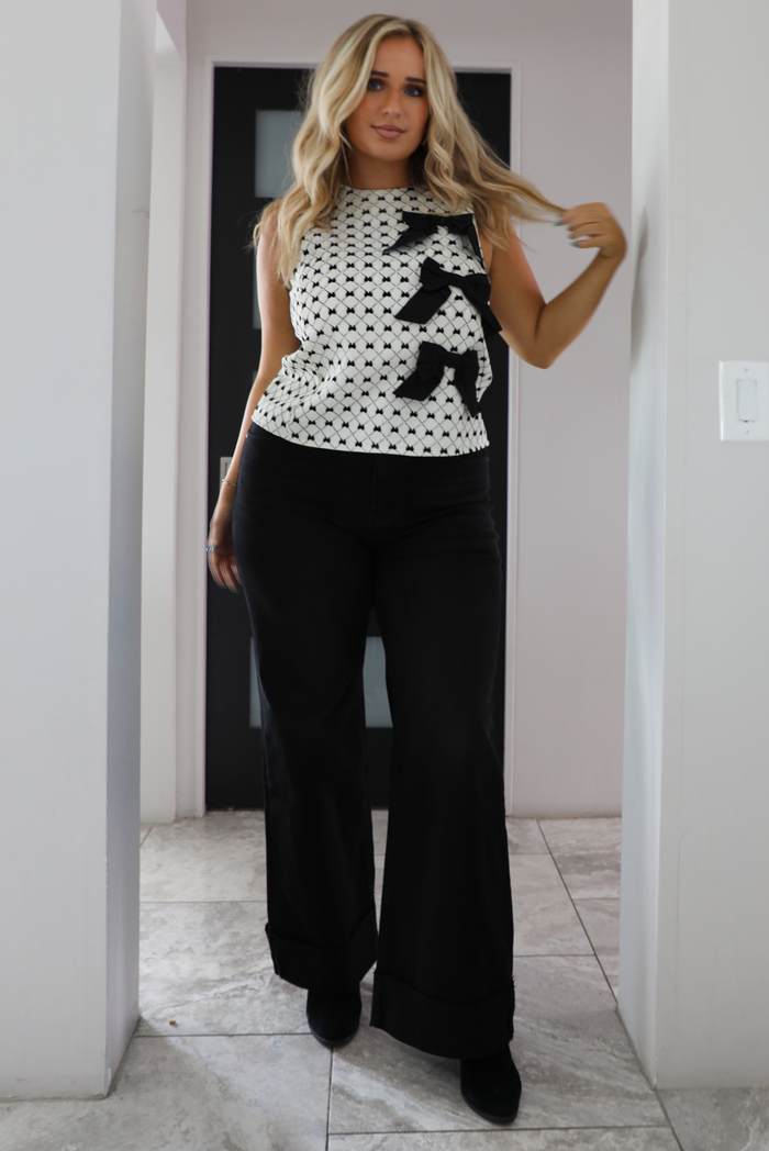 Work Vibes Top: White/Black