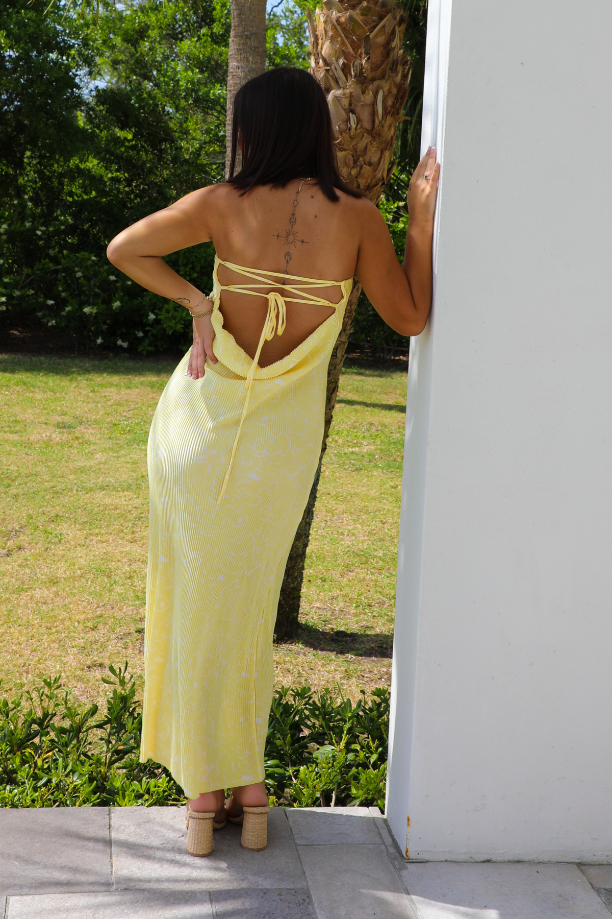 Day In The Sun Maxi Dress: Yellow/White