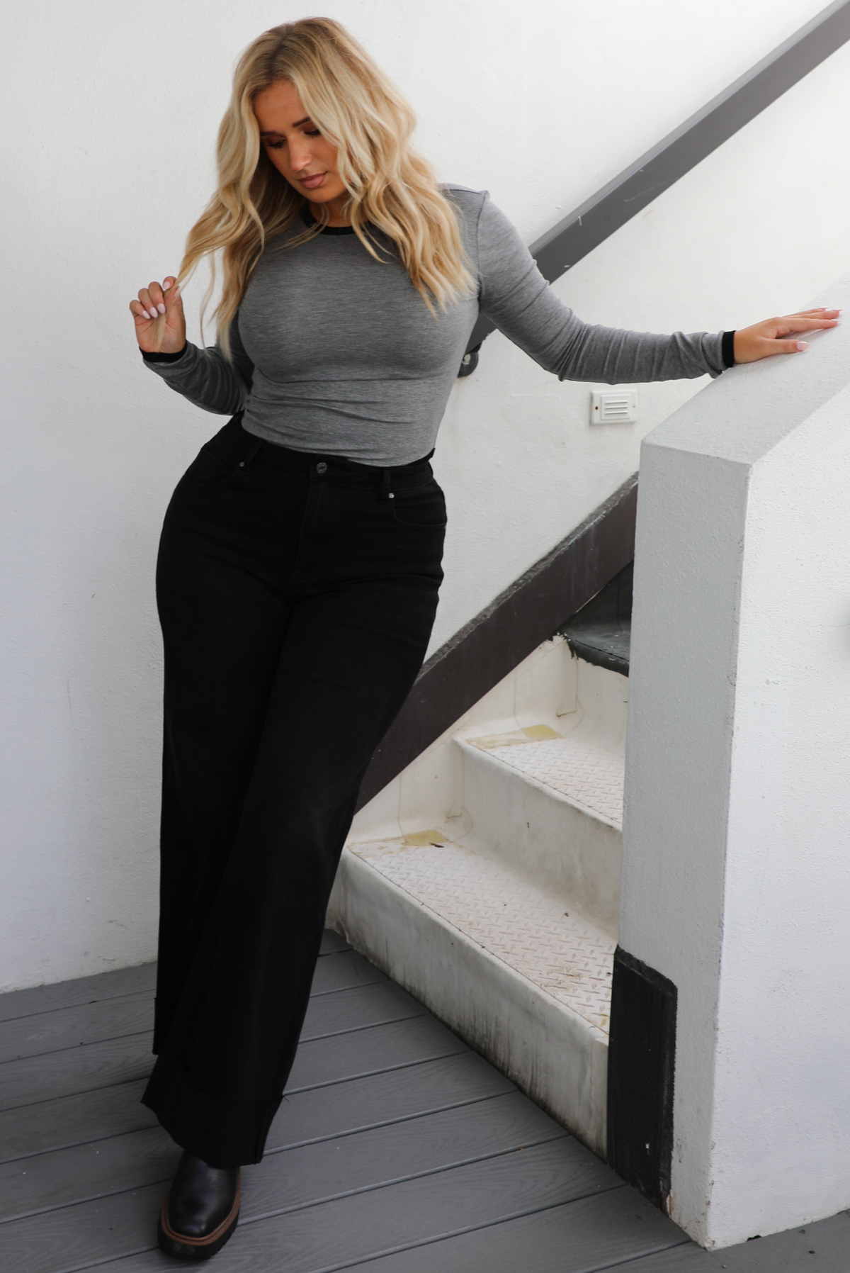 Wardrobe Staple Top: Grey/Black