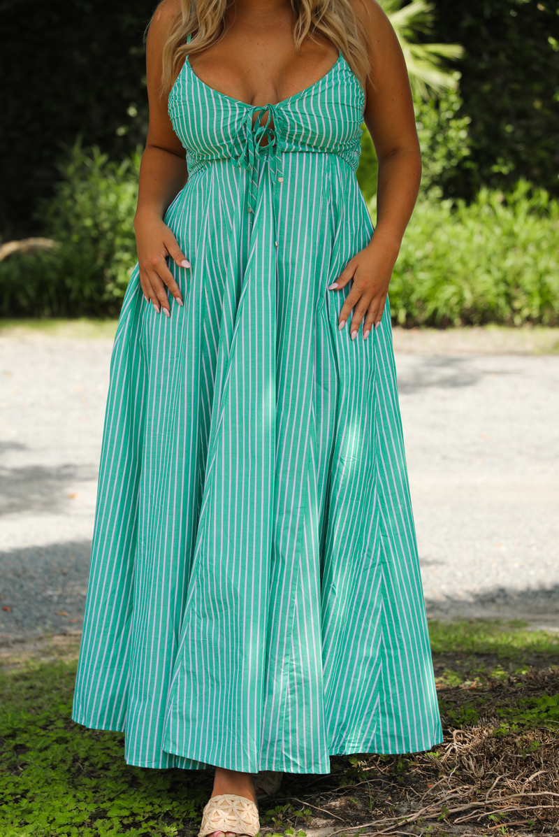 All About Perspective Maxi Dress: Kelly Green/White