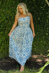 Walking Back To You Maxi Dress: Ivory/Navy