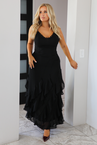 Evening Pour Maxi Dress: Black