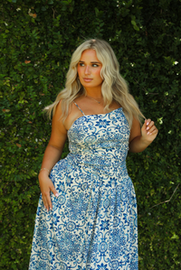 Walking Back To You Maxi Dress: Ivory/Navy