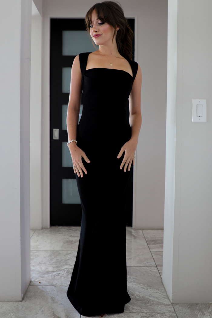 Gala Ready Maxi Dress: Black