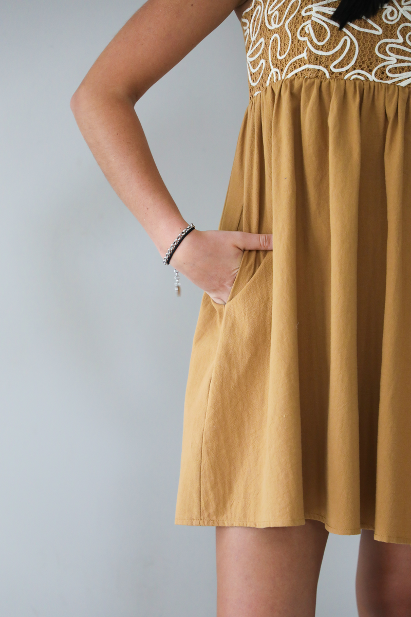 Straight Back To You Dress: Caramel/White