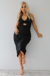 The Keeli Midi Dress: Black