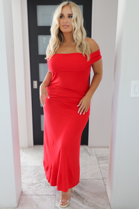 Holiday In The Sun Maxi Dress: Red
