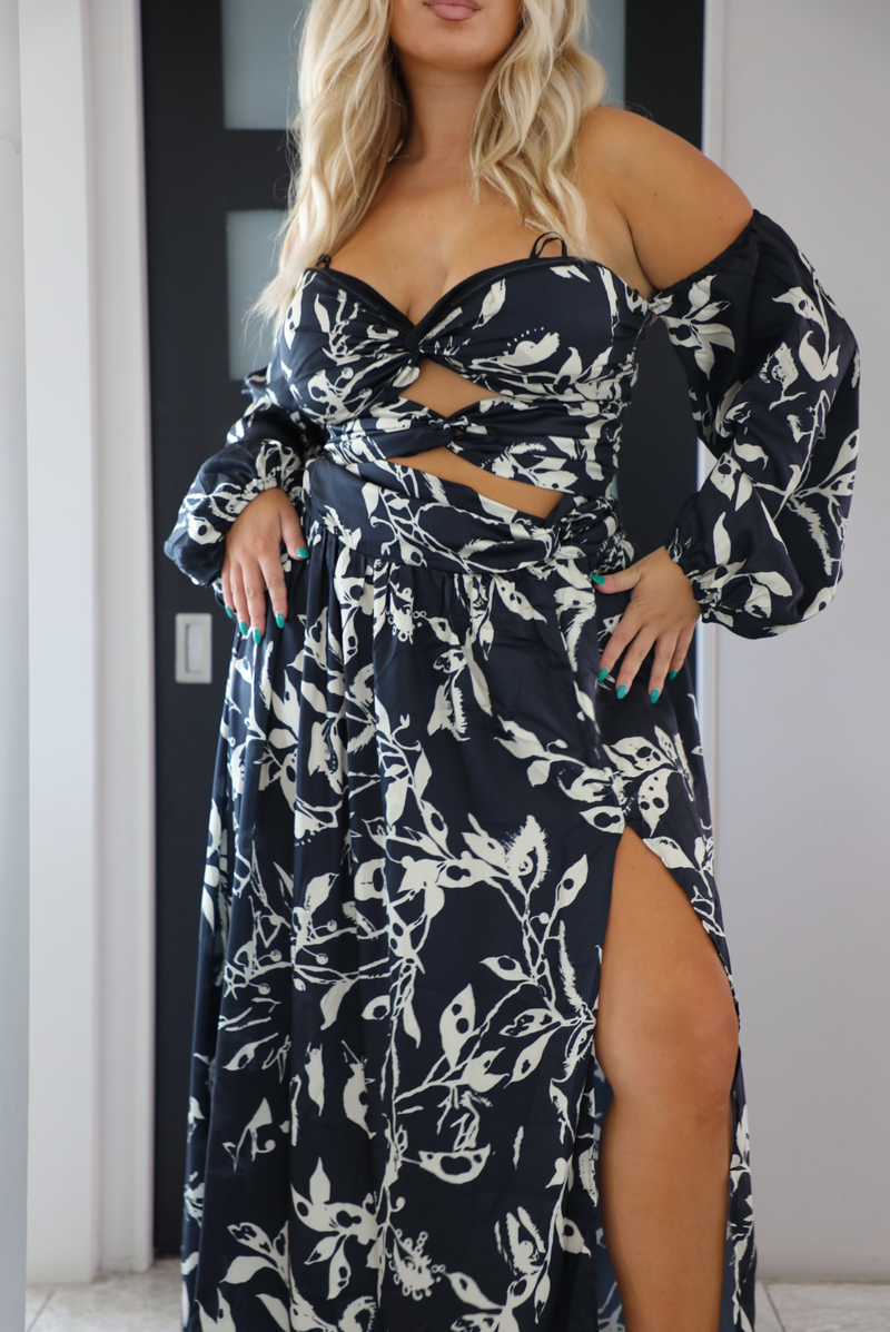 Be Our Guest Maxi Dress: Black/White