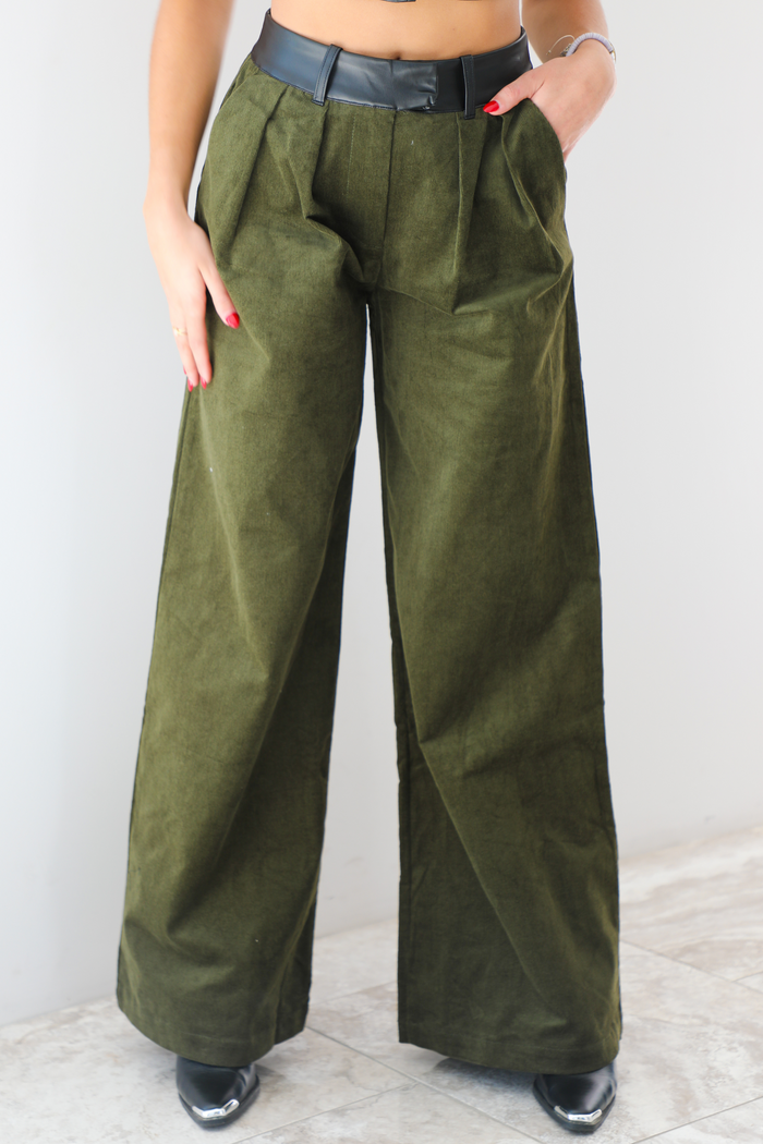 Spicy Season Pants: Hunter Green/Black