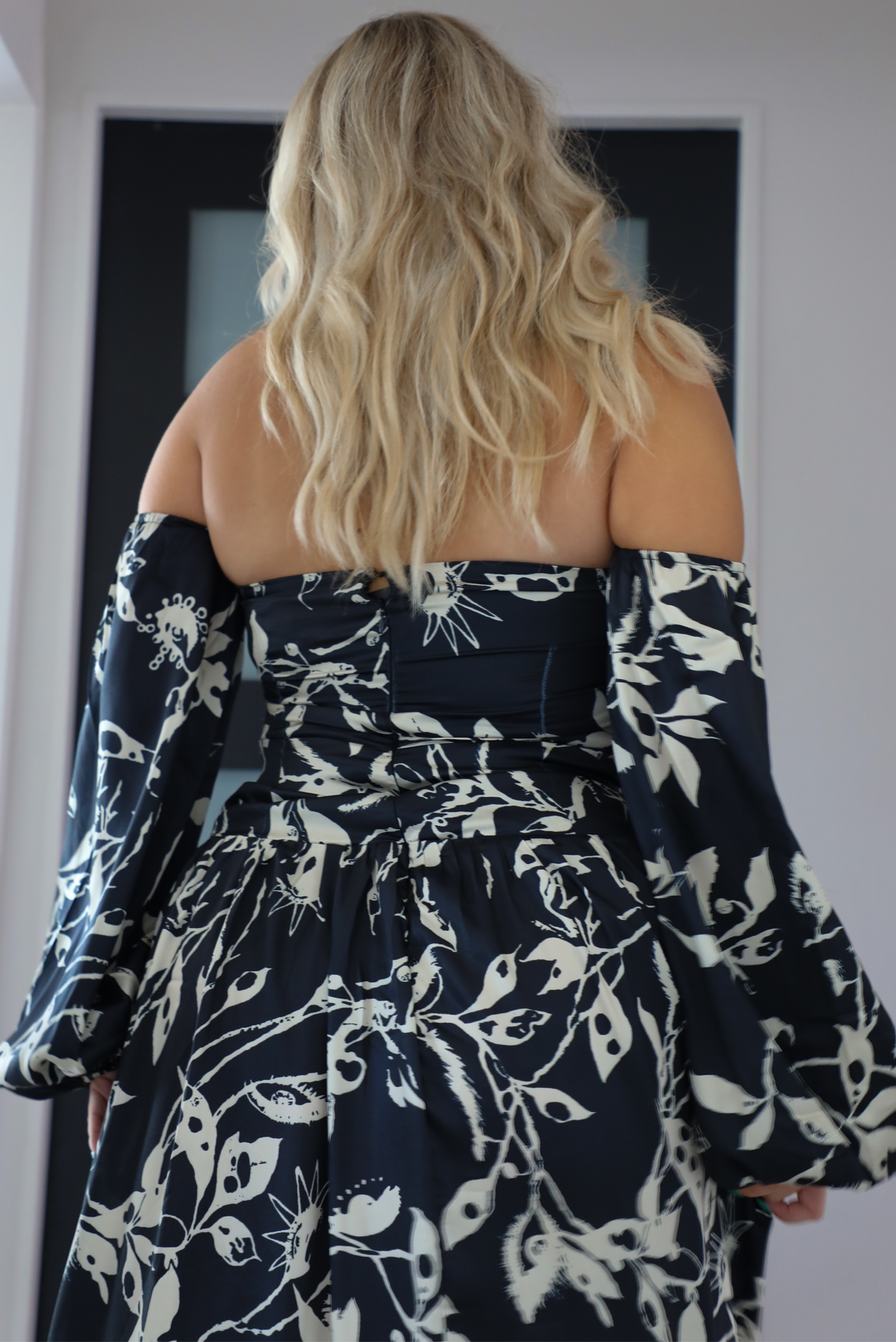 Be Our Guest Maxi Dress: Black/White