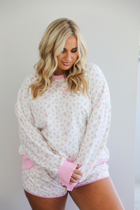 Flower Fields Set: White/Pink Floral
