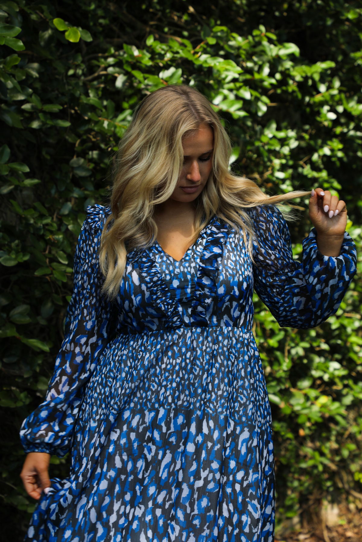 patterned midi dress Easy Like This Maxi Dress: Blue/Multi – Hope's