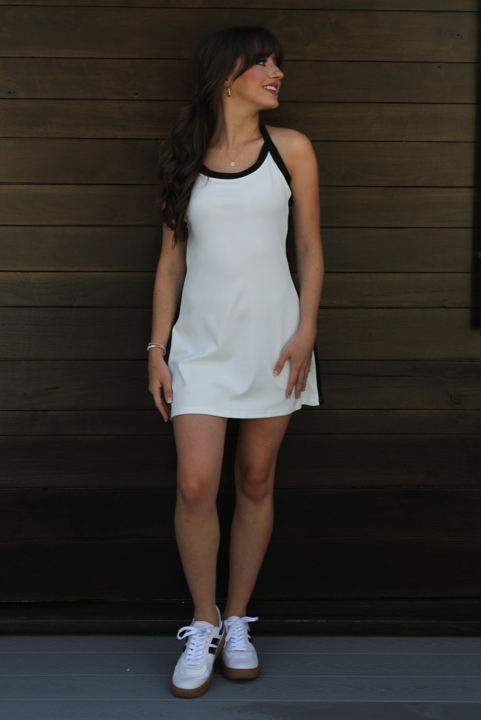 Wait On Me Dress: White/Black