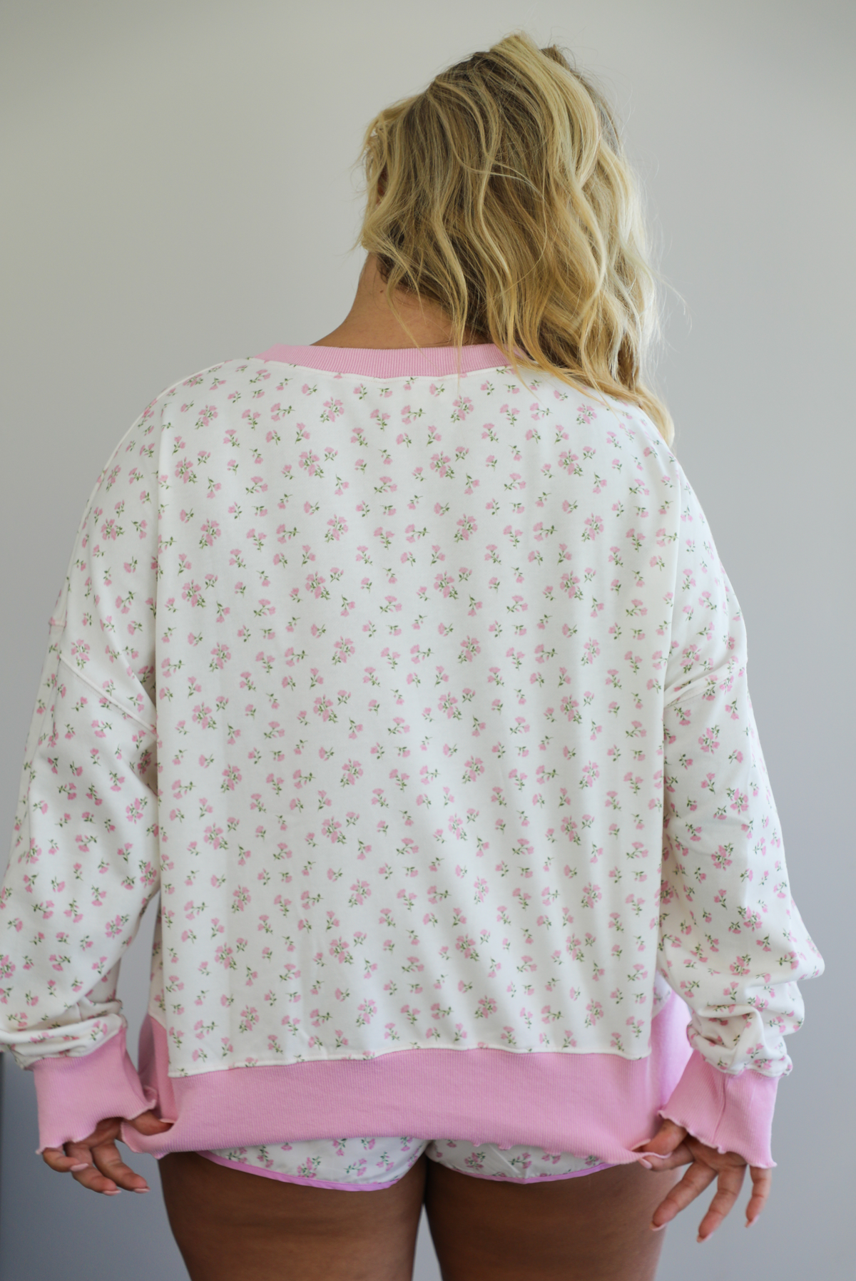 Flower Fields Set: White/Pink Floral
