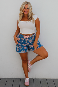 Pretty Flowers Shorts: Denim/Multi Floral