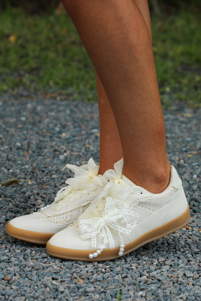Add A Bow Sneakers: Cream