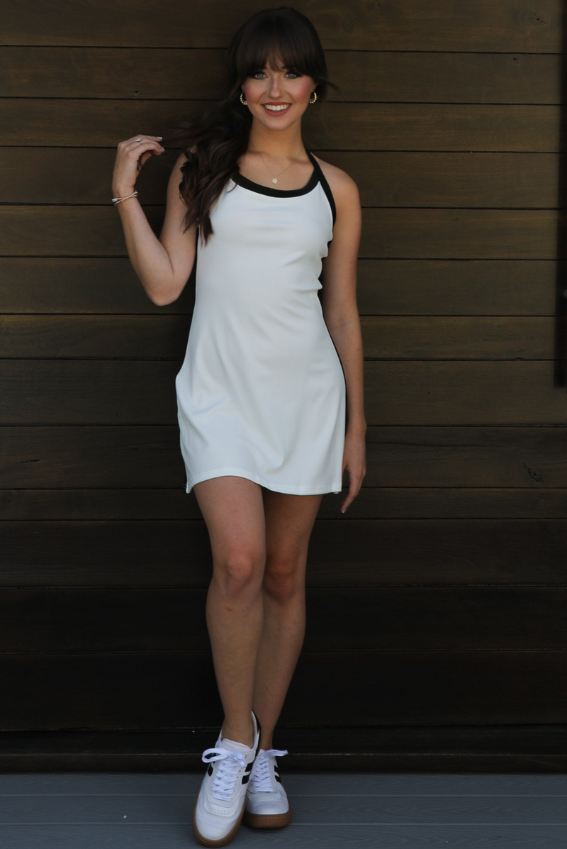 Wait On Me Dress: White/Black