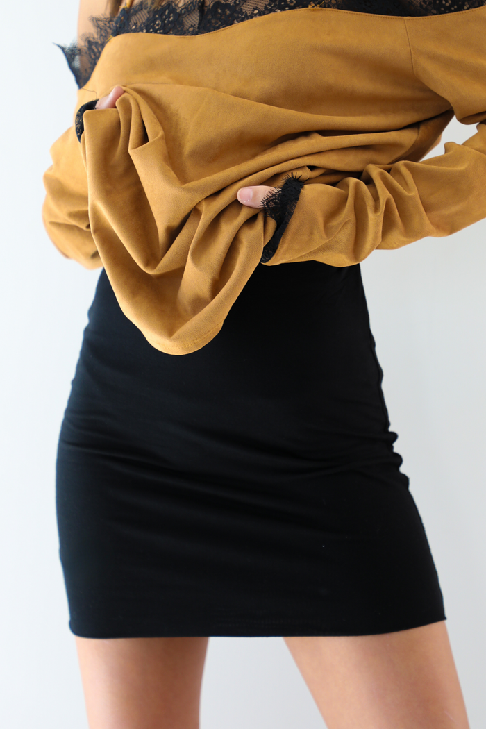 Basic Mini Skirt: Black