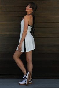 Wait On Me Dress: White/Black