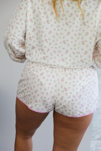 Flower Fields Set: White/Pink Floral