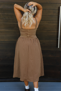 Walking Along Midi Dress: Tan/Brown