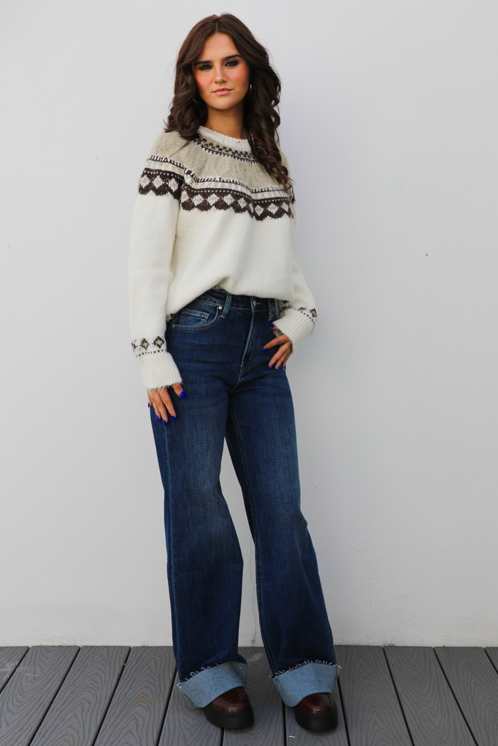 Cozy Cabin Sweater: White/Multi