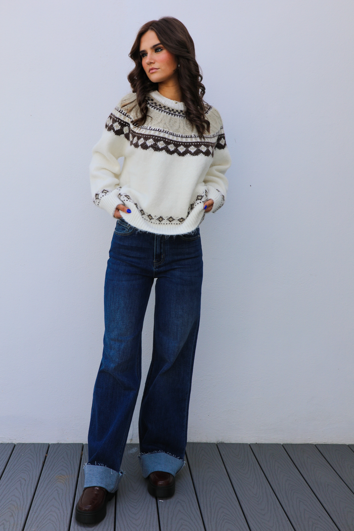 Cozy Cabin Sweater: White/Multi