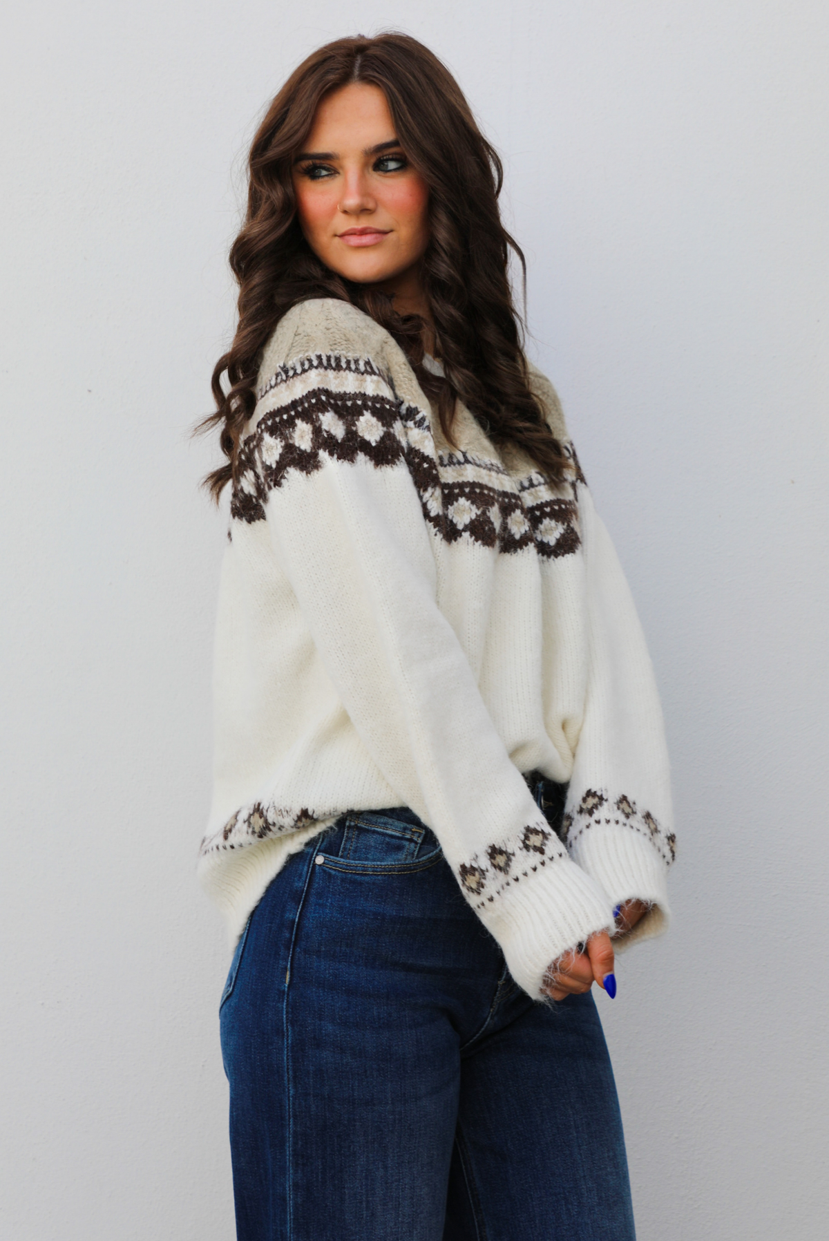 Cozy Cabin Sweater: White/Multi