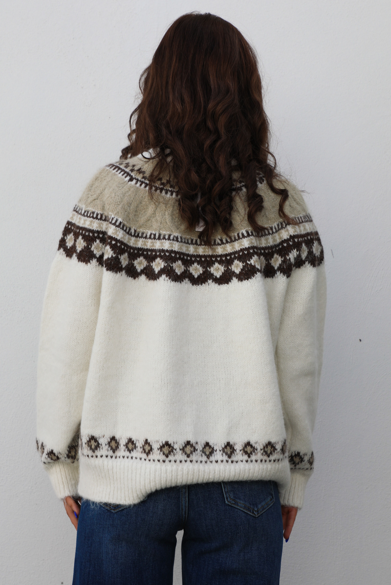 Cozy Cabin Sweater: White/Multi
