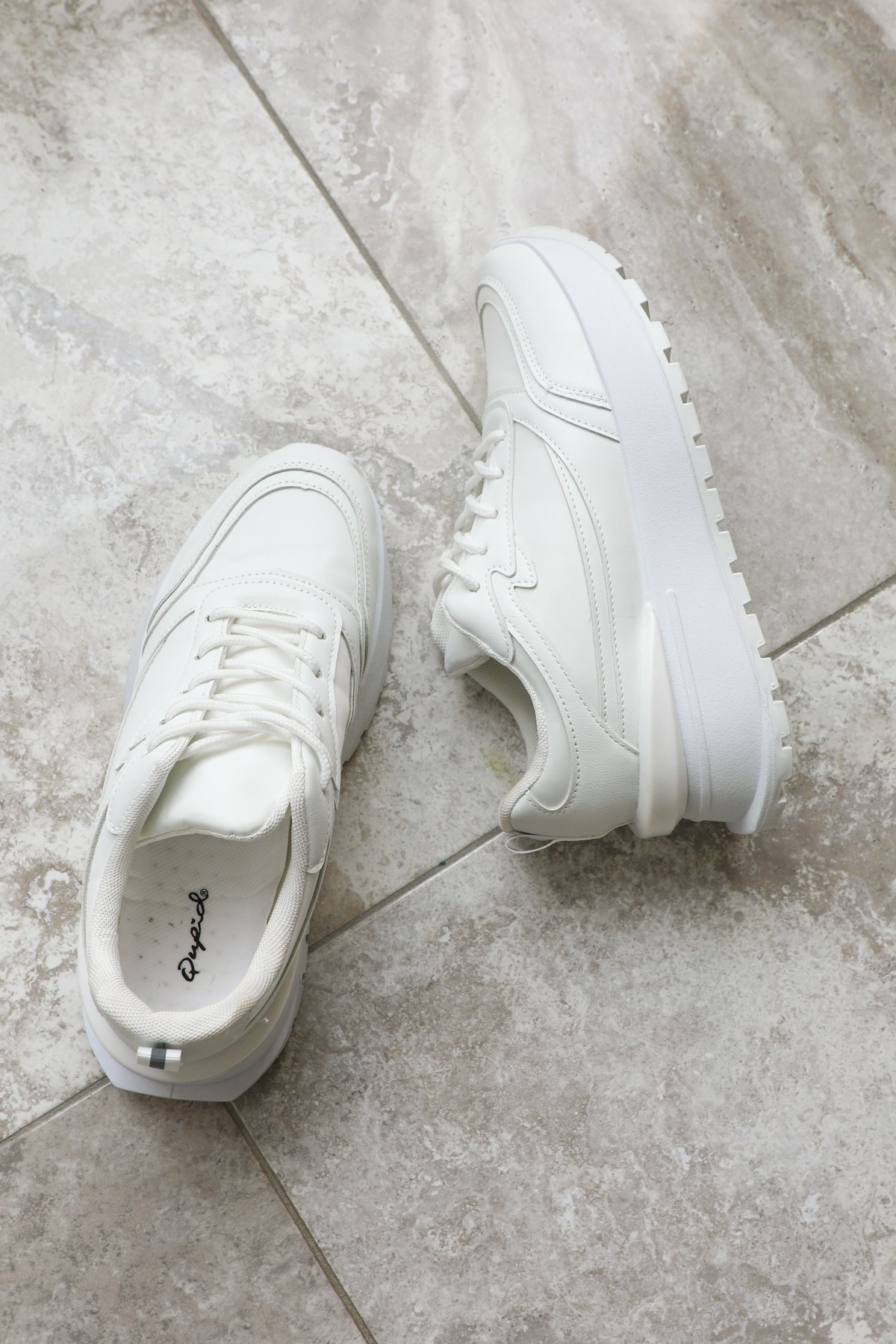 Far Back Sneakers: White
