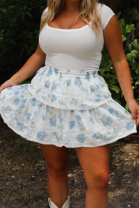 Floral Daydream Skirt: White/Blue Floral