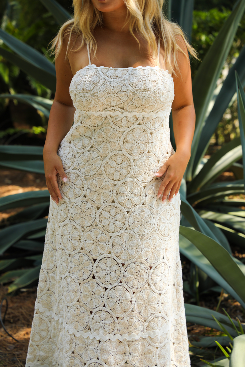 Come Find Me Maxi Dress: Cream/Ivory