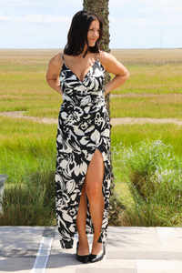 Dance The Night Away Midi Dress: Black/White
