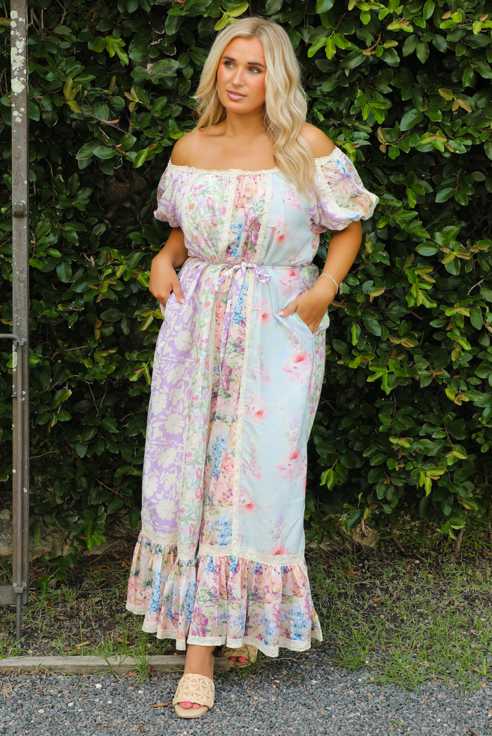 Floral Daydream Maxi Dress: Multi/Floral