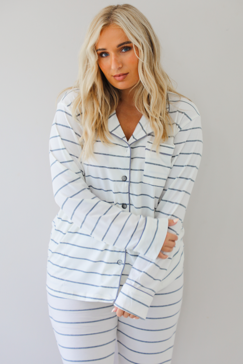 Snuggled Up Pajama Set: Grey/White
