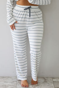 Snuggled Up Pajama Set: Grey/White