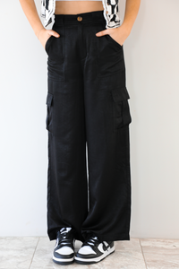 Follow Me Back Cargo Pants: Black