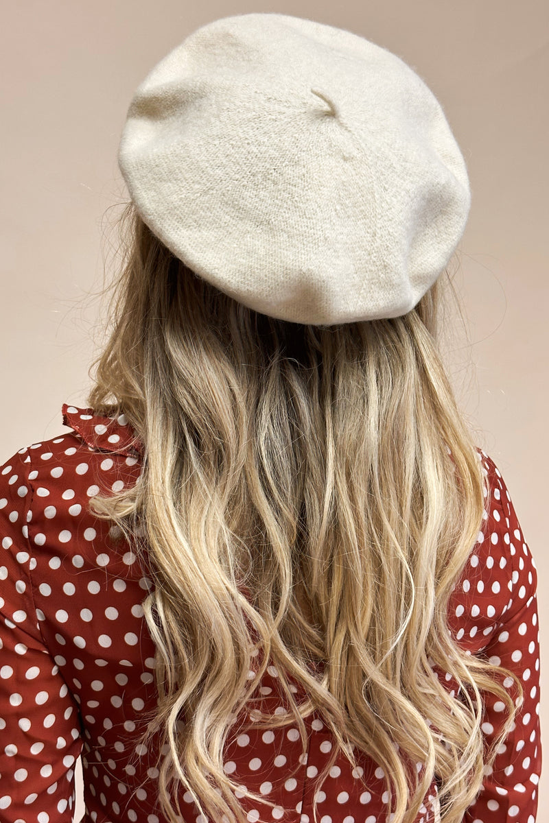 Classic Wool Beret: Ivory